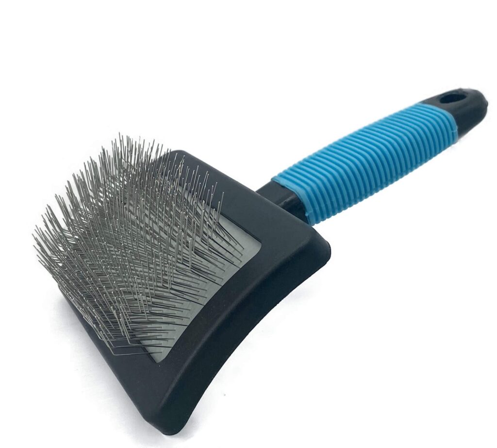 SelfClean Pro Slicker Brush
